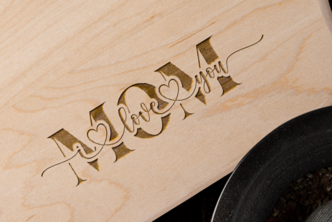 'Mom I Love You' Wooden Cutting Board